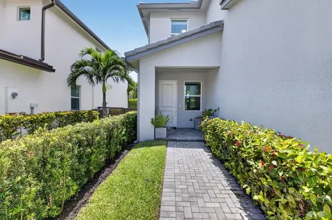 2665 Country Lake Trail Boynton Beach FL 33436