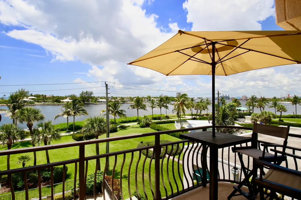314 Inlet Way Palm Beach Shores FL 33404