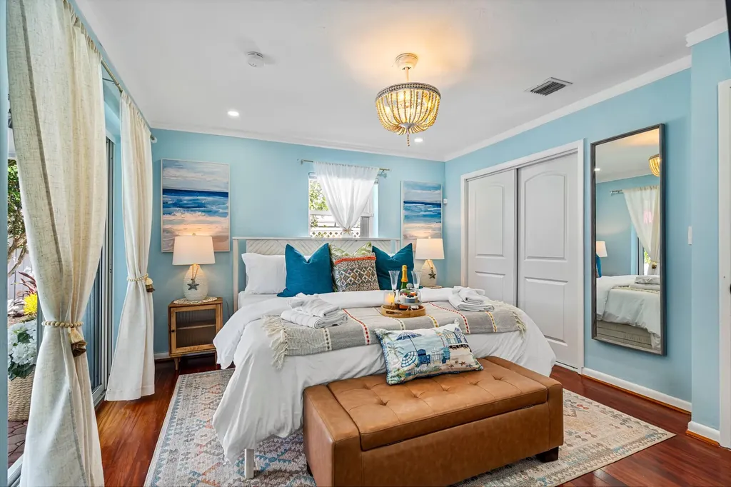 2191 NE 55th Street Fort Lauderdale FL 33308