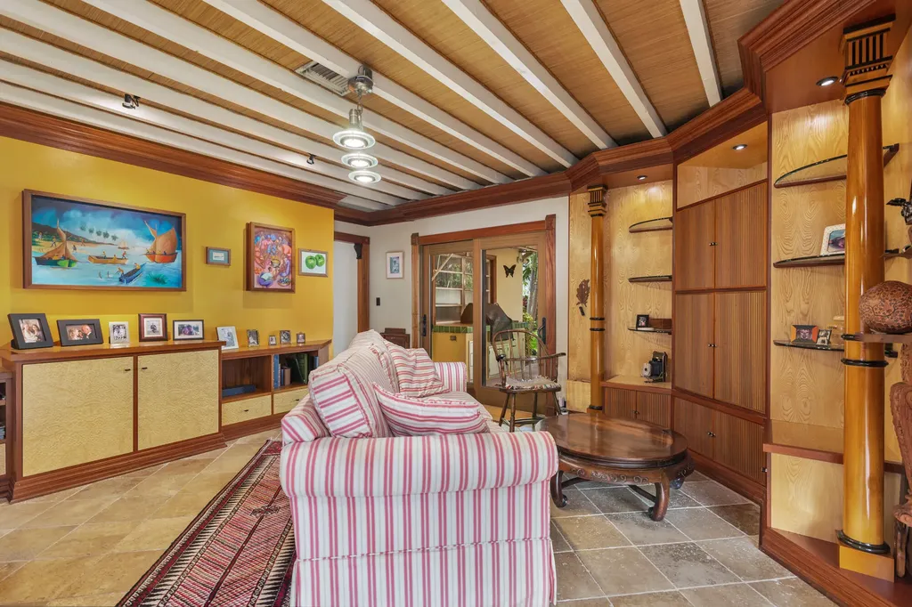 326 Marlborough Place West Palm Beach FL 33405