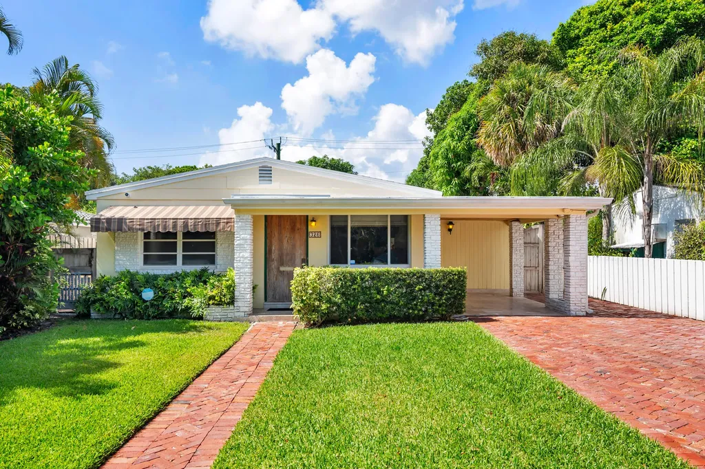 326 Marlborough Place West Palm Beach FL 33405