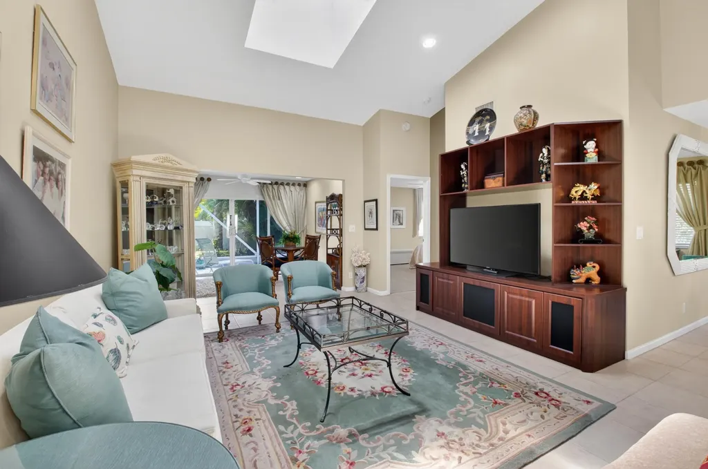 5590 Royal Lake Circle Boynton Beach FL 33437