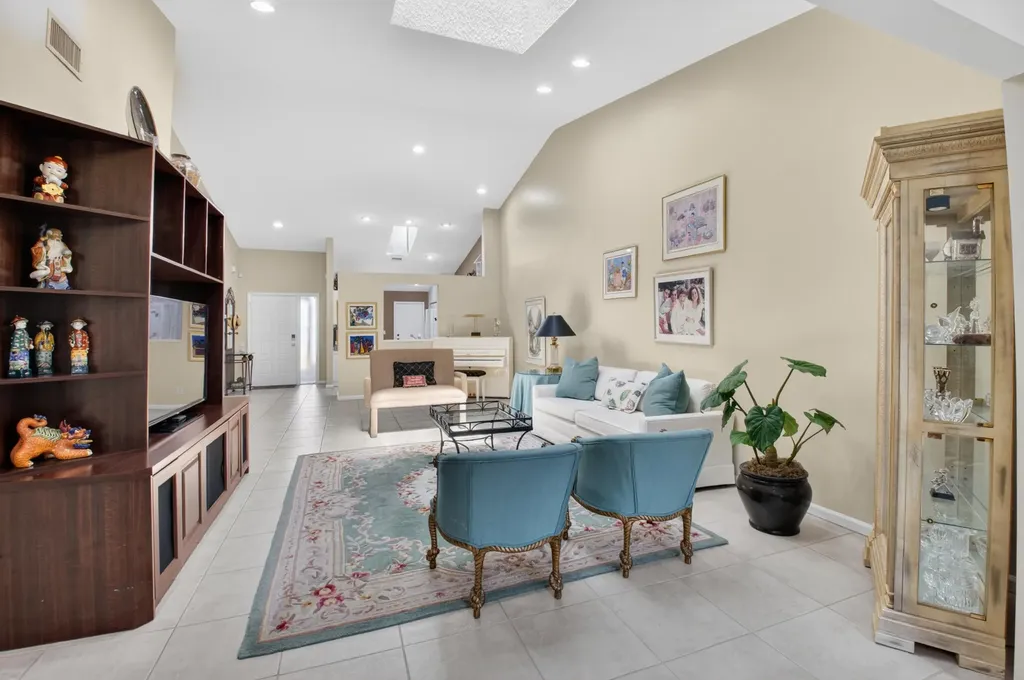 5590 Royal Lake Circle Boynton Beach FL 33437
