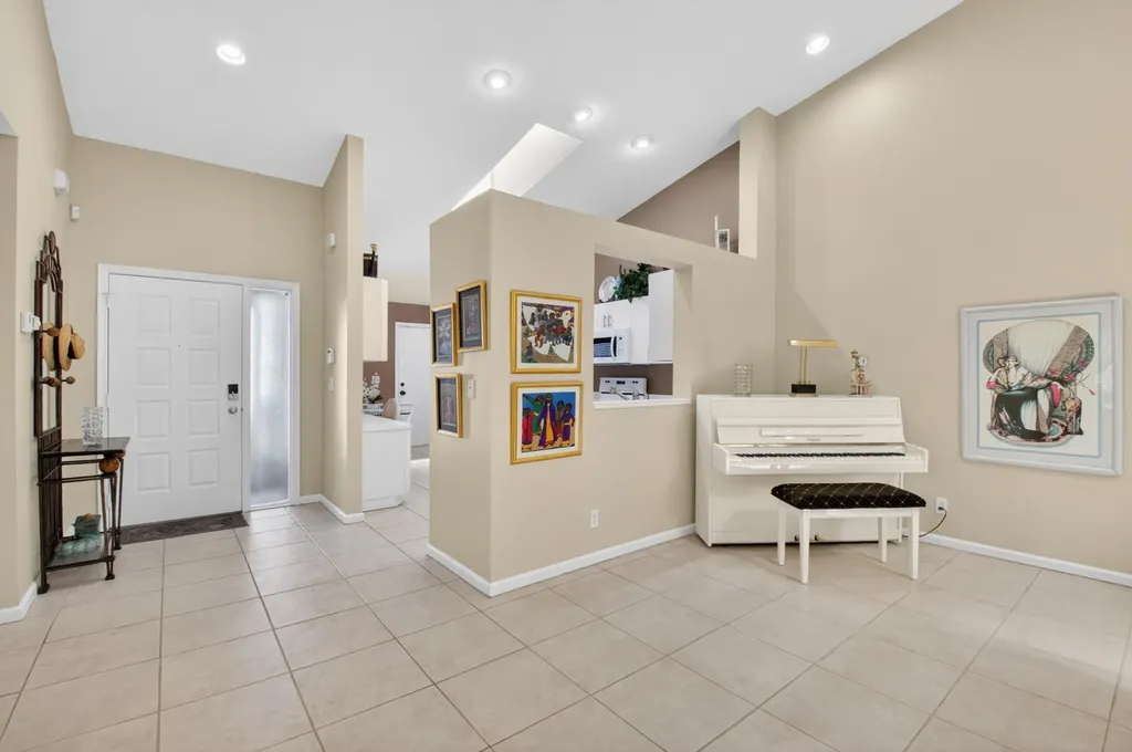 5590 Royal Lake Circle Boynton Beach FL 33437