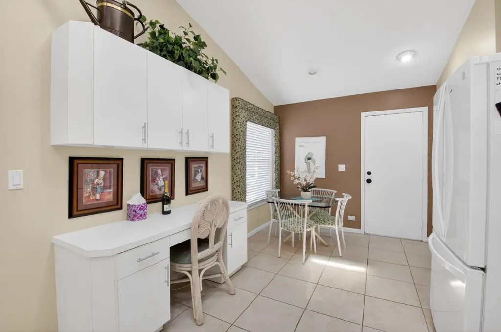 5590 Royal Lake Circle Boynton Beach FL 33437