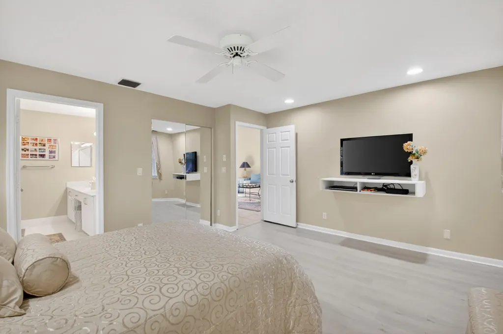 5590 Royal Lake Circle Boynton Beach FL 33437