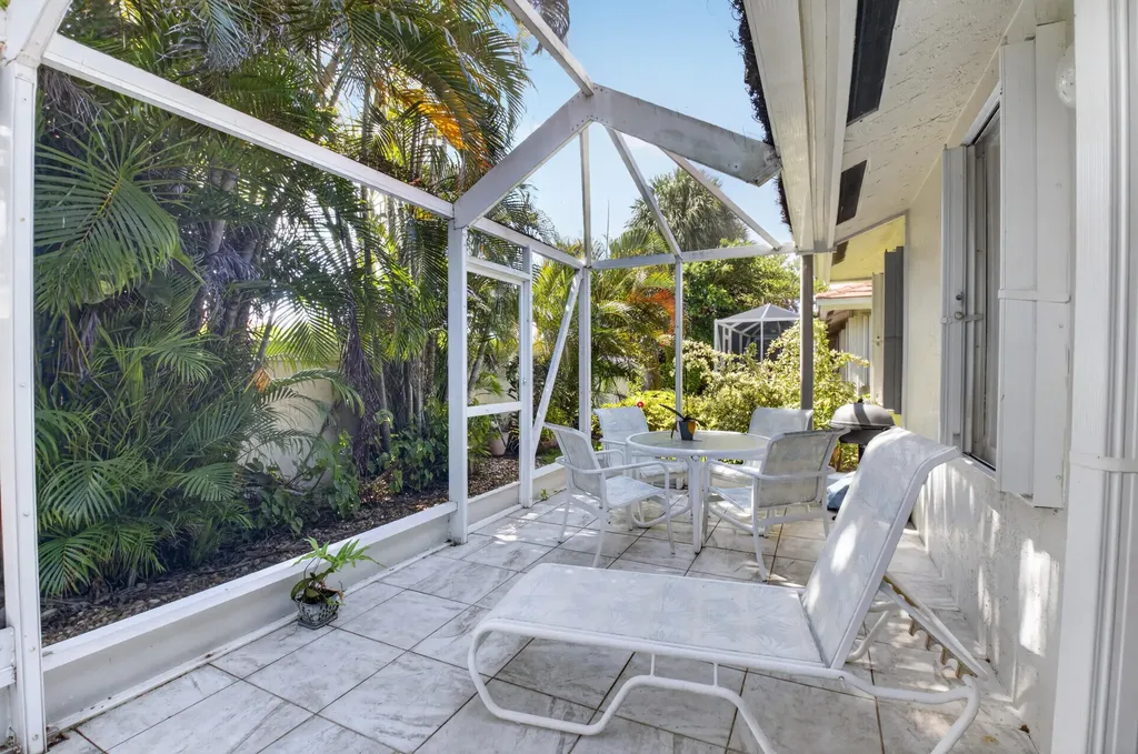 5590 Royal Lake Circle Boynton Beach FL 33437