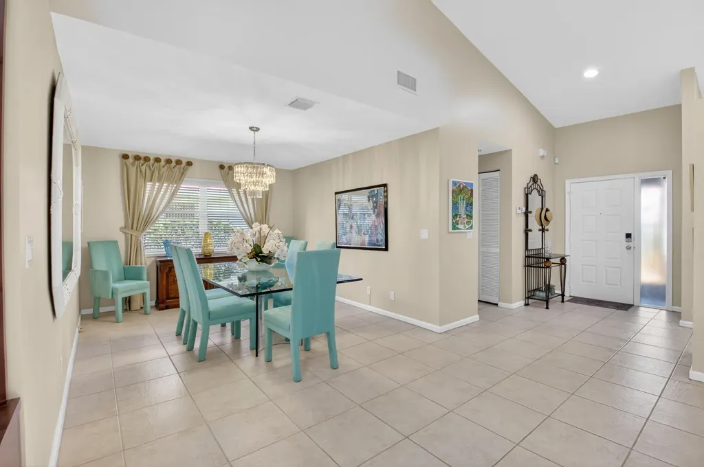 5590 Royal Lake Circle Boynton Beach FL 33437