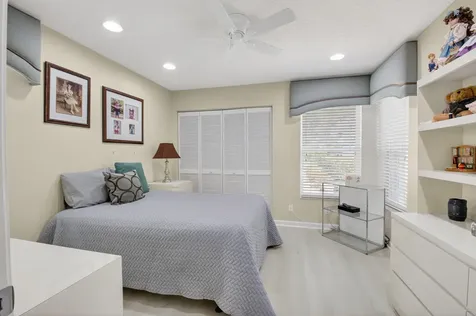 5590 Royal Lake Circle Boynton Beach FL 33437