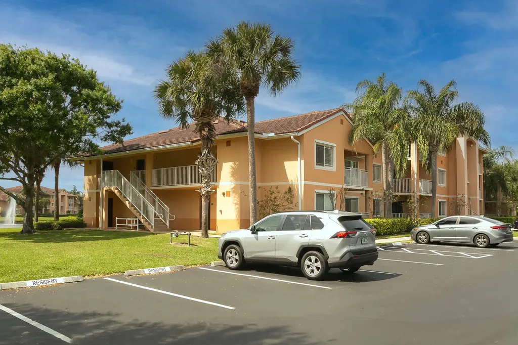 281 SW Palm Drive Port St Lucie FL 34986