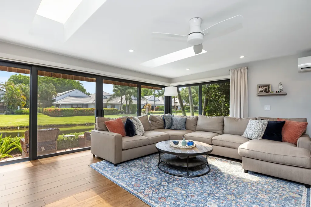 20051 Waters Edge Circle Boca Raton FL 33434