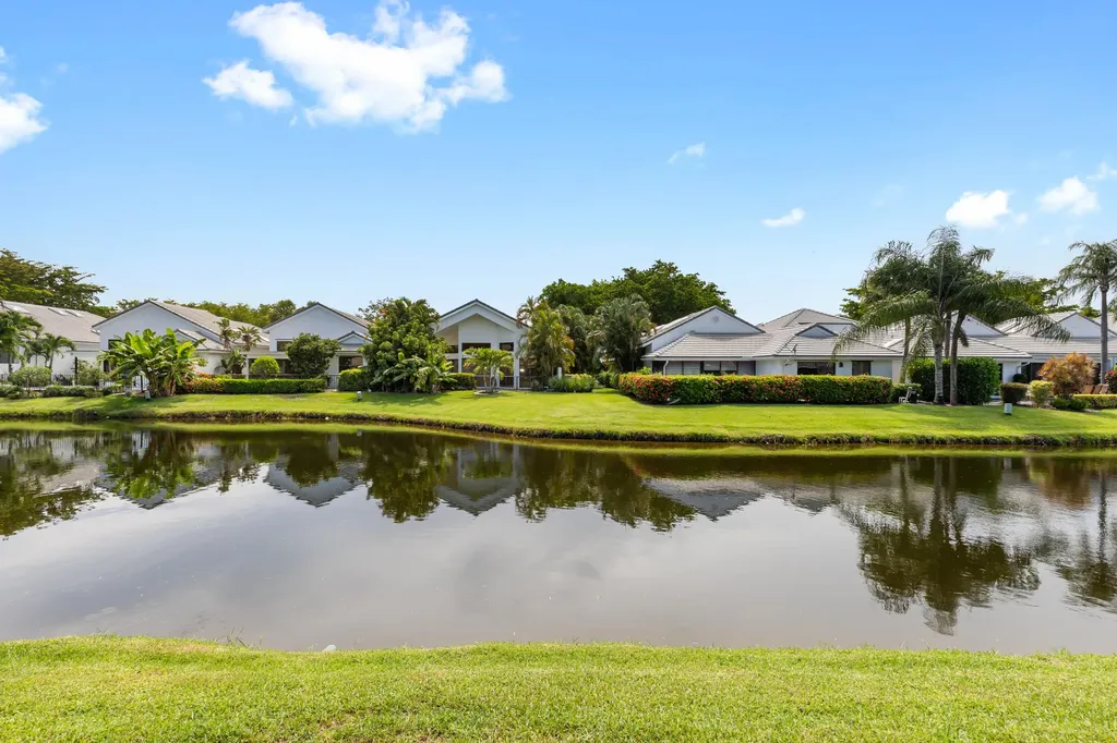 20051 Waters Edge Circle Boca Raton FL 33434