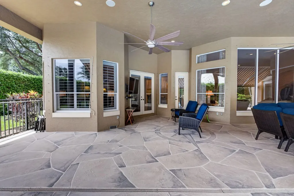 2773 Tecumseh Drive West Palm Beach FL 33409