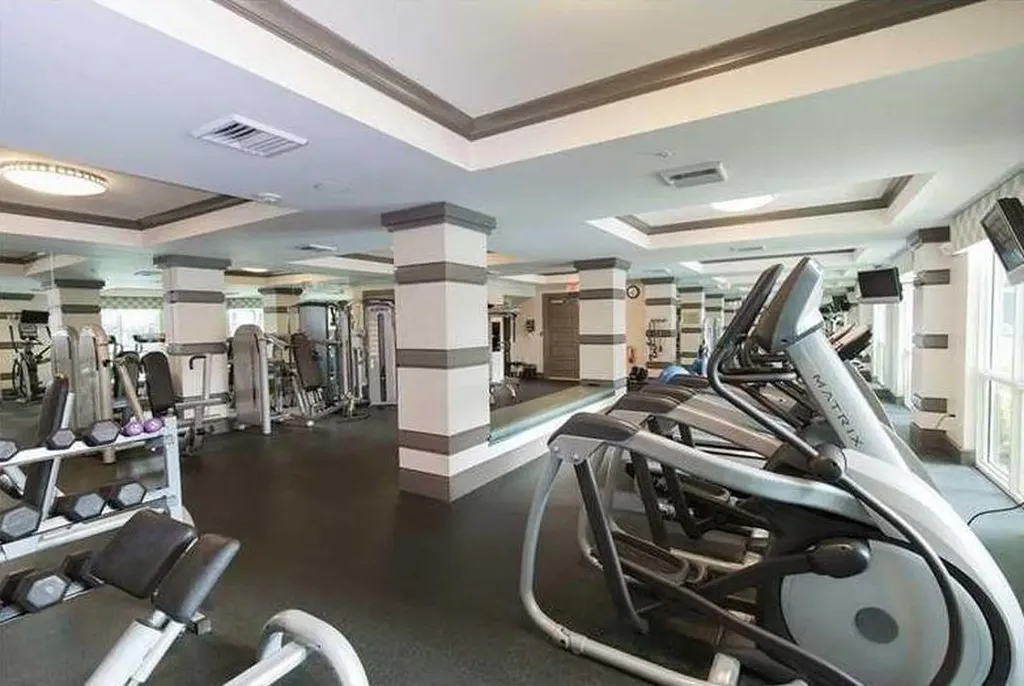 2421 NE 65th Street Fort Lauderdale FL 33308