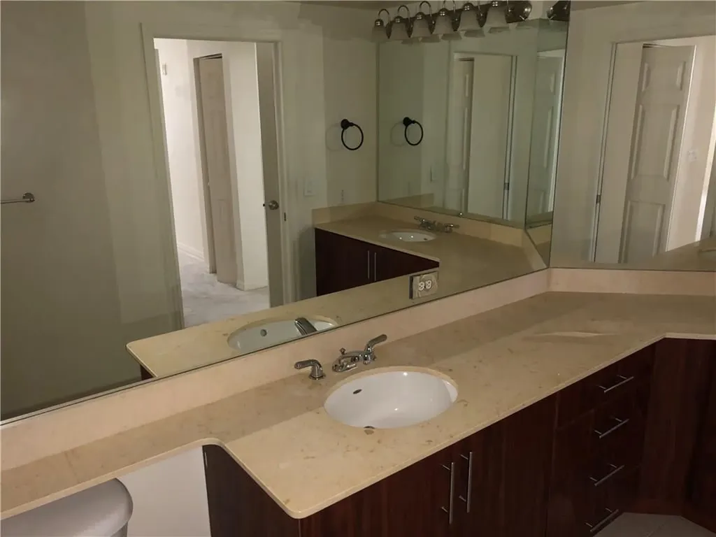 2421 NE 65th Street Fort Lauderdale FL 33308