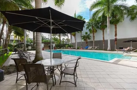 2421 NE 65th Street Fort Lauderdale FL 33308