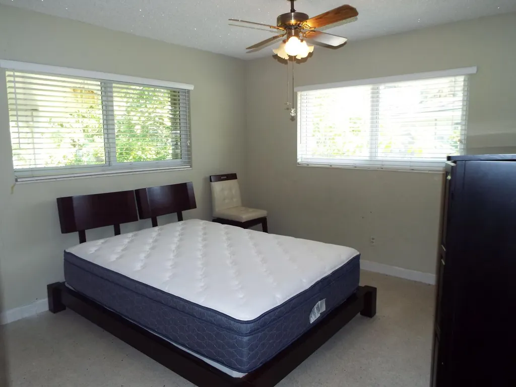 490 SE 3rd Avenue Pompano Beach FL 33060