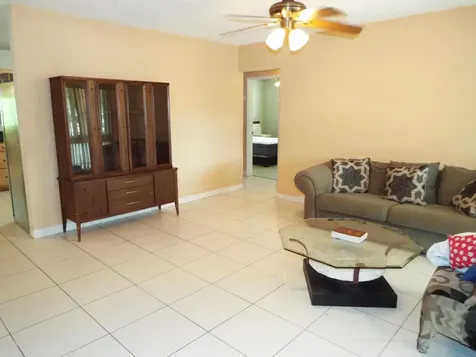 490 SE 3rd Avenue Pompano Beach FL 33060