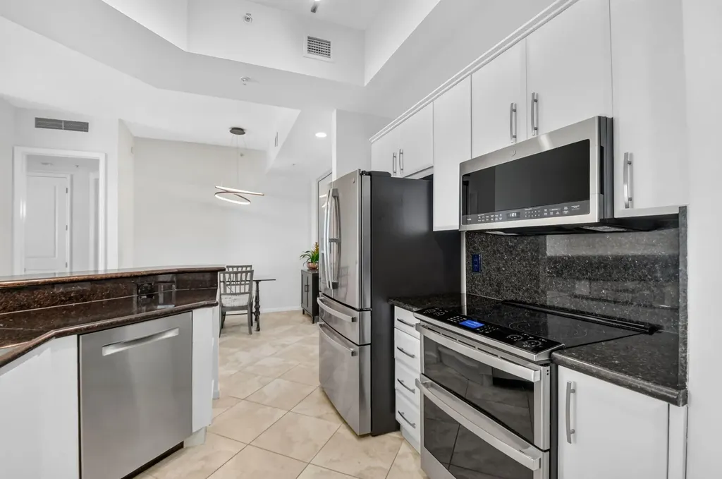 403 S Sapodilla Avenue West Palm Beach FL 33401