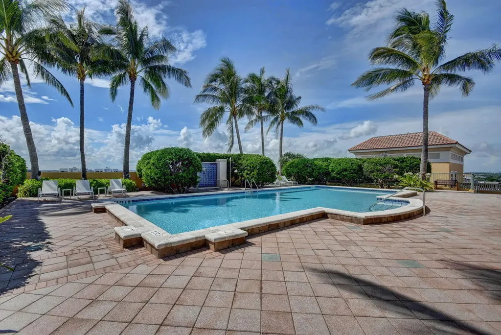 403 S Sapodilla Avenue West Palm Beach FL 33401