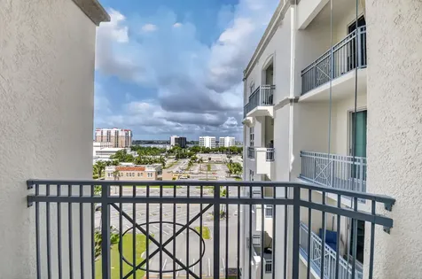 403 S Sapodilla Avenue West Palm Beach FL 33401