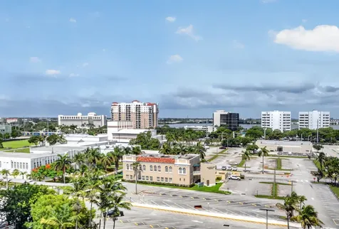 403 S Sapodilla Avenue West Palm Beach FL 33401