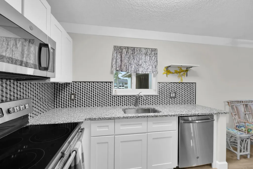 31 Lake Vista Trail Port St Lucie FL 34952