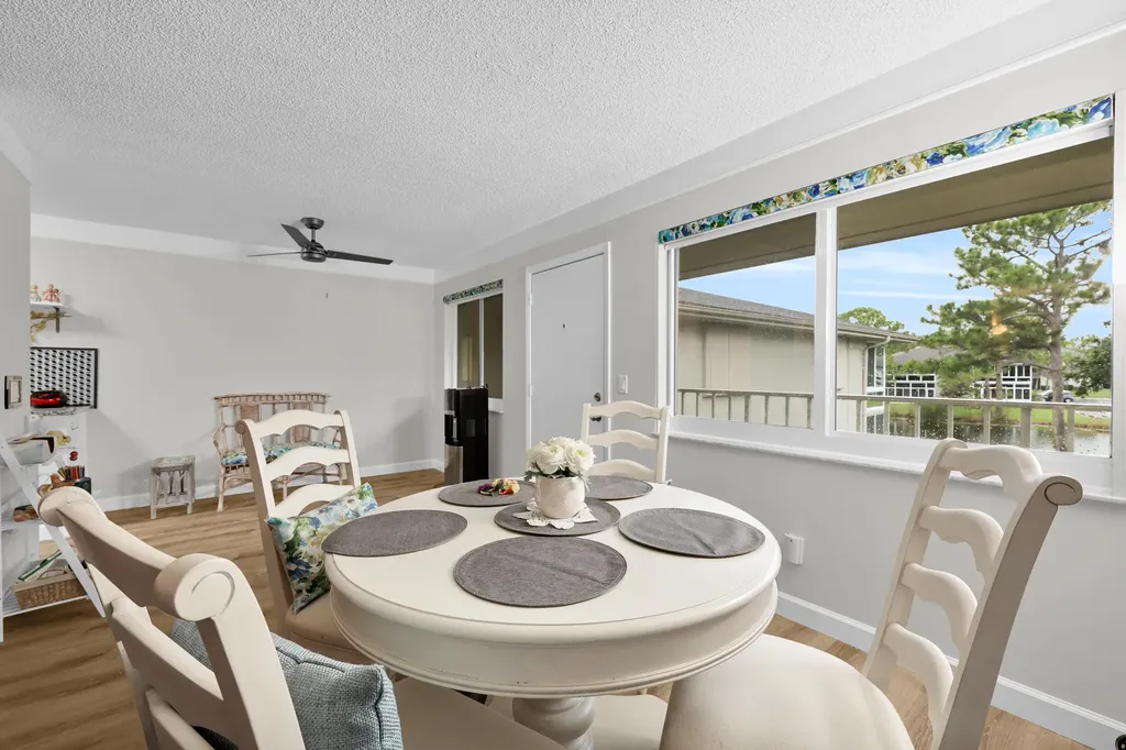31 Lake Vista Trail Port St Lucie FL 34952