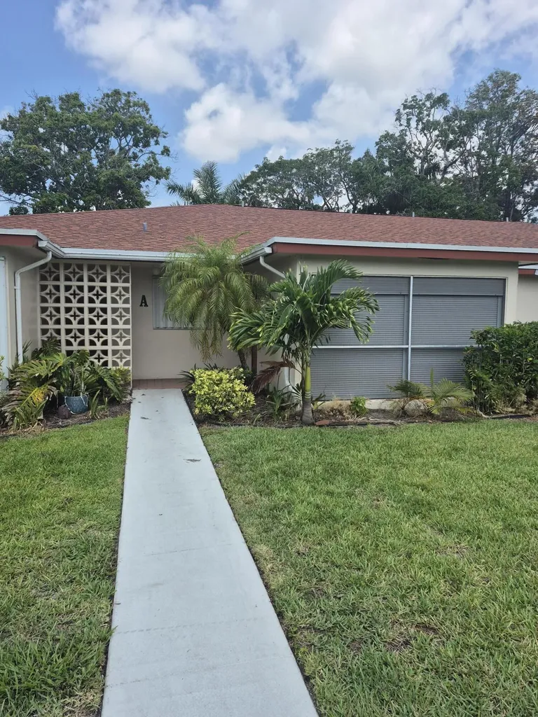 4530 NW 3rd Street Delray Beach FL 33445