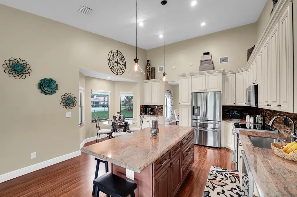 8670 NW 56th Street Coral Springs FL 33067