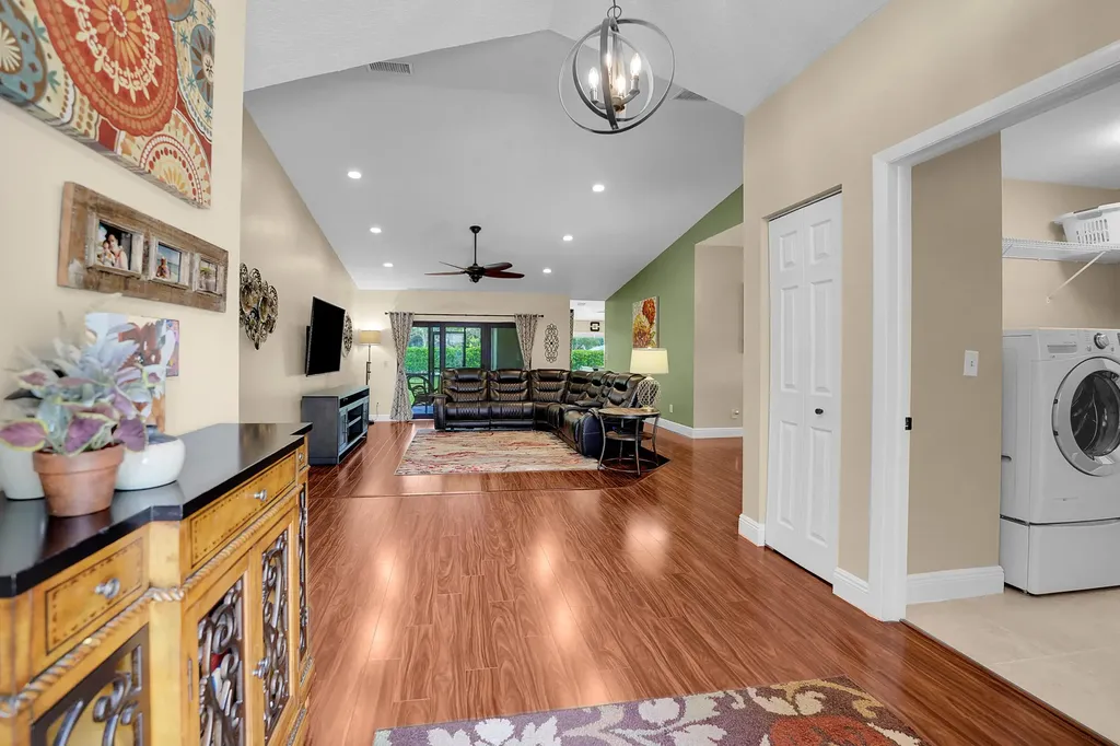 8670 NW 56th Street Coral Springs FL 33067