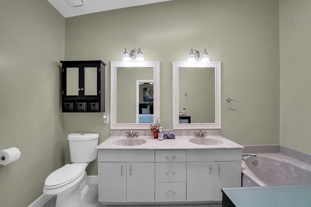 8670 NW 56th Street Coral Springs FL 33067