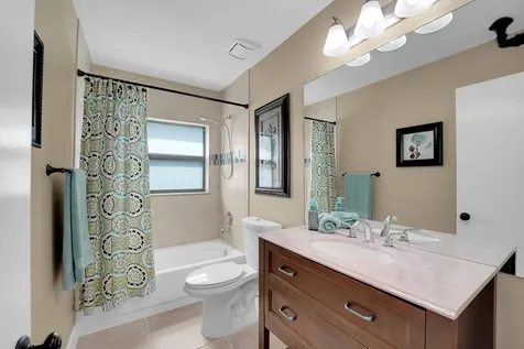 8670 NW 56th Street Coral Springs FL 33067