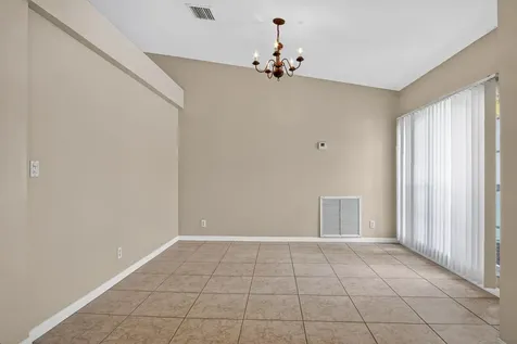 522 SW Mccomb Avenue Port St Lucie FL 34953