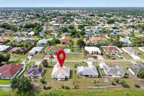 522 SW Mccomb Avenue Port St Lucie FL 34953