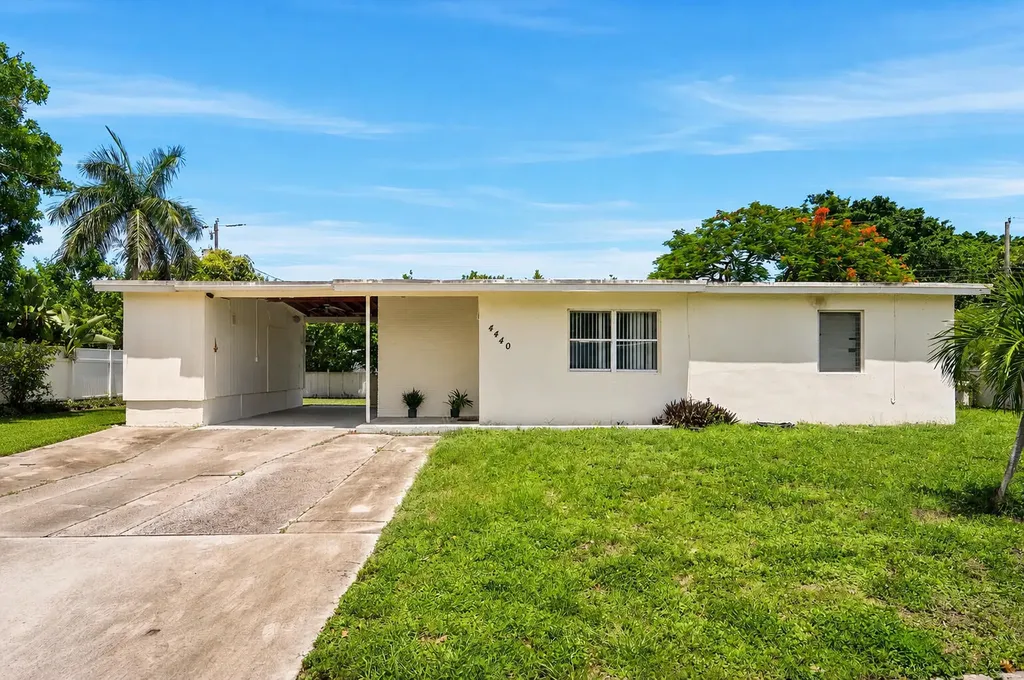 4440 NE 14th Avenue Pompano Beach FL 33064