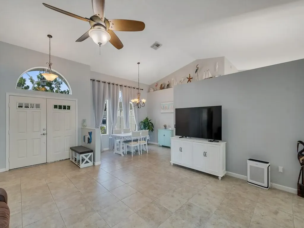 2101 SW Alloway Avenue Port St Lucie FL 34953