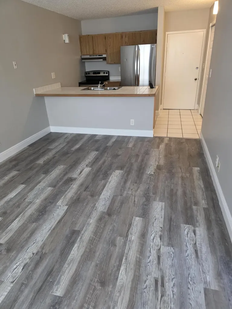 2401 Riverside Drive Coral Springs FL 33065