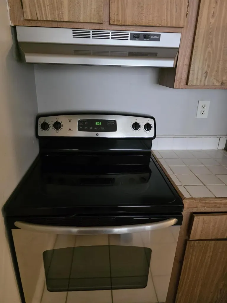2401 Riverside Drive Coral Springs FL 33065