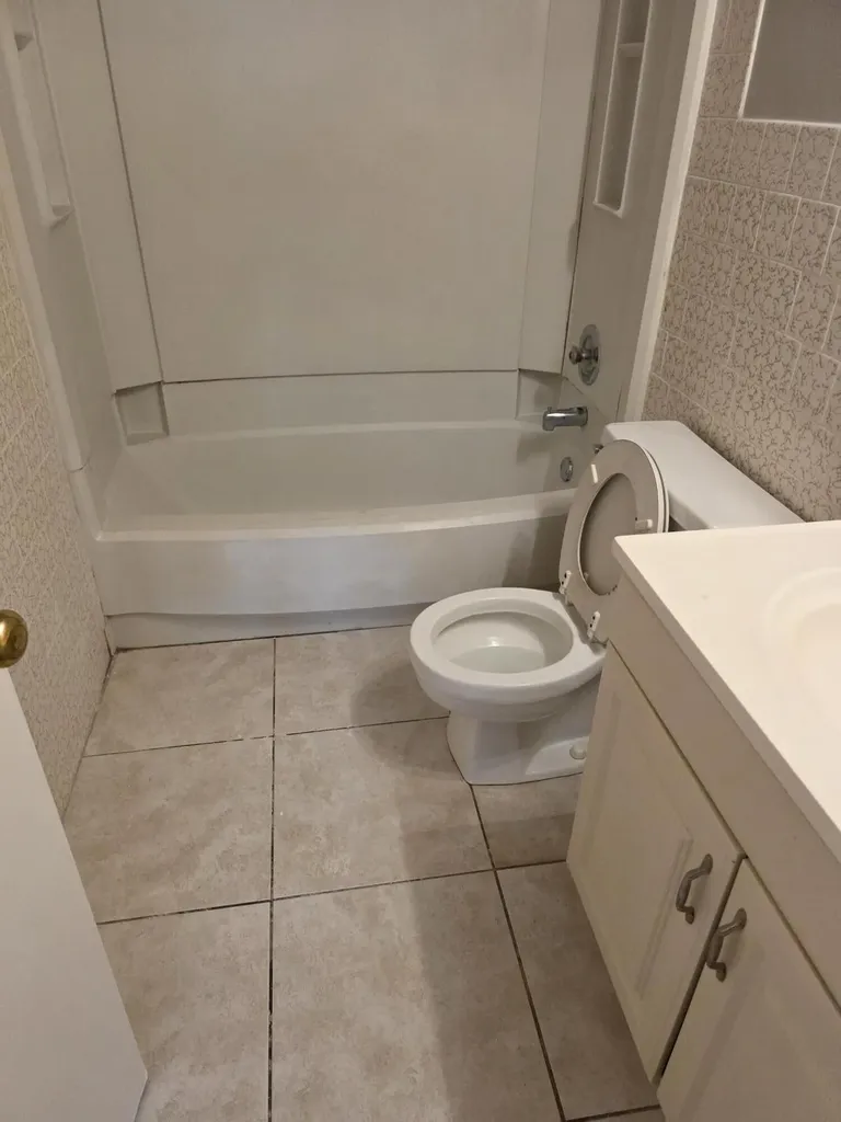 2401 Riverside Drive Coral Springs FL 33065