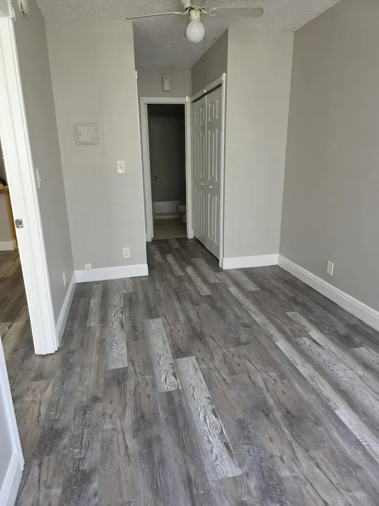 2401 Riverside Drive Coral Springs FL 33065