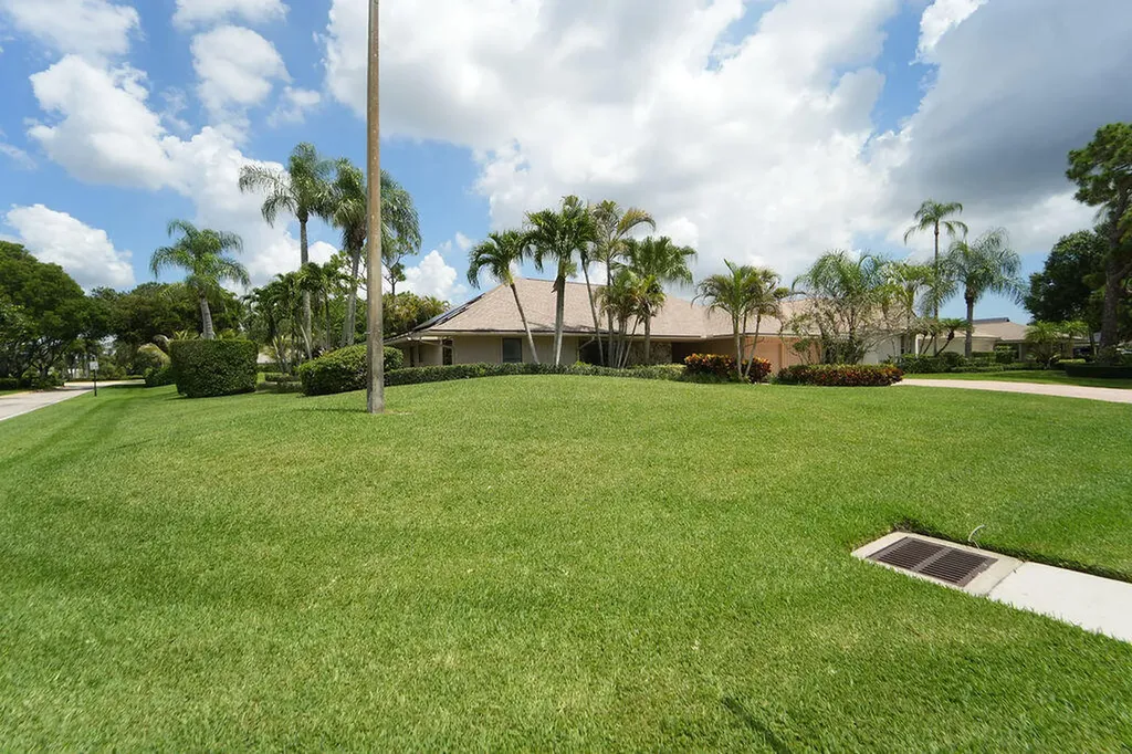 6499 Brandon Street Palm Beach Gardens FL 33418