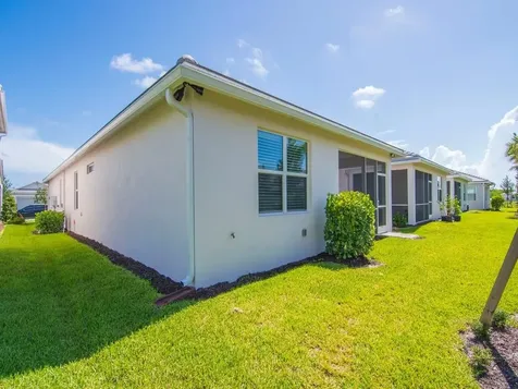 4501 Nautilus Circle Vero Beach FL 32967