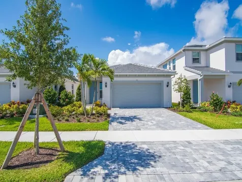 4501 Nautilus Circle Vero Beach FL 32967
