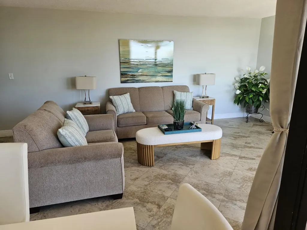 955 Dotterel Road Delray Beach FL 33444