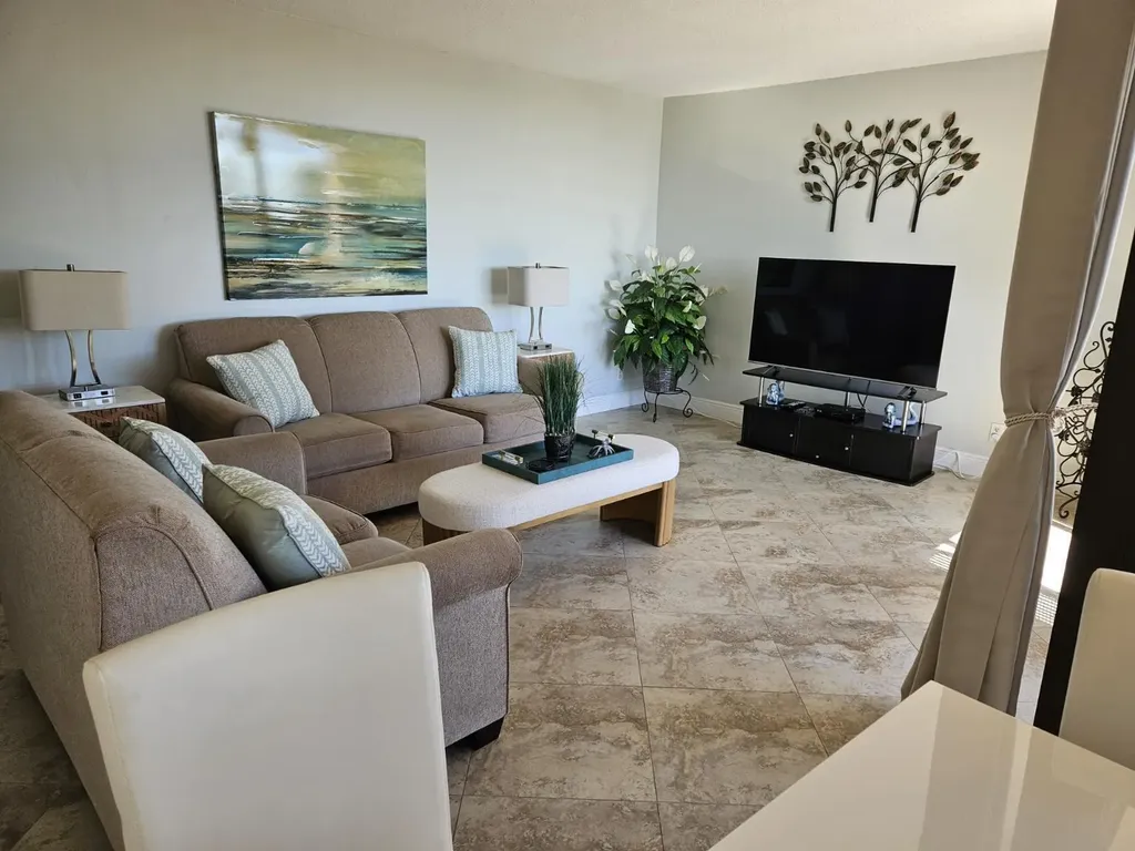 955 Dotterel Road Delray Beach FL 33444