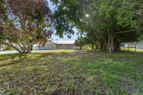 4003 S Indian River Drive Fort Pierce FL 34982