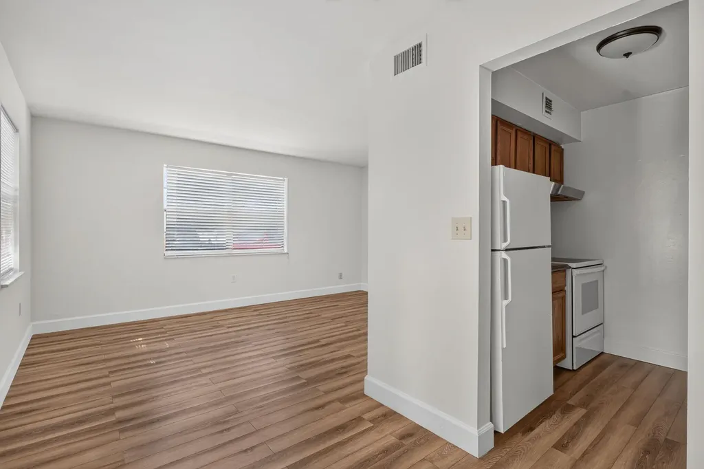 2141 NE 42nd Street Lighthouse Point FL 33064