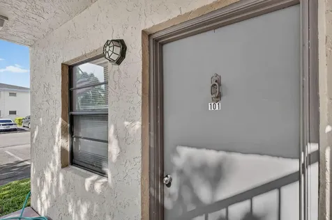 2141 NE 42nd Street Lighthouse Point FL 33064