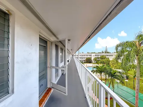 15610 NE 6th Avenue Miami FL 33162